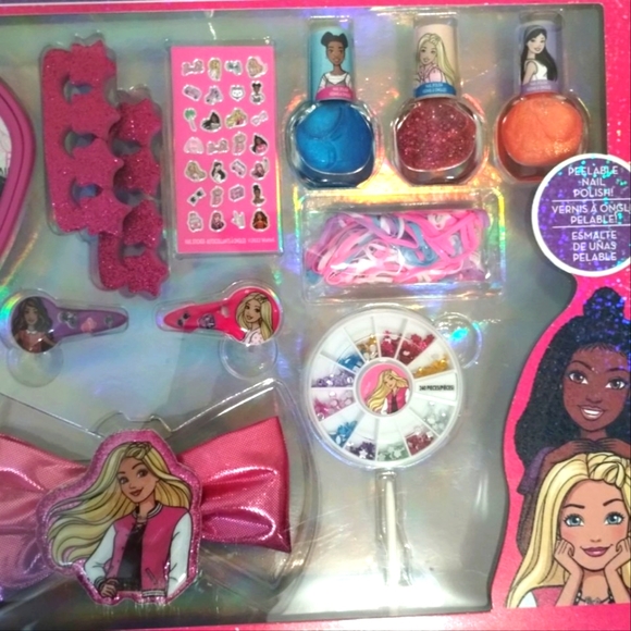 Barbie Mega Cosmetic Set Mirror Makeup Hair Nail Polish Bag - Picture 11 of 15